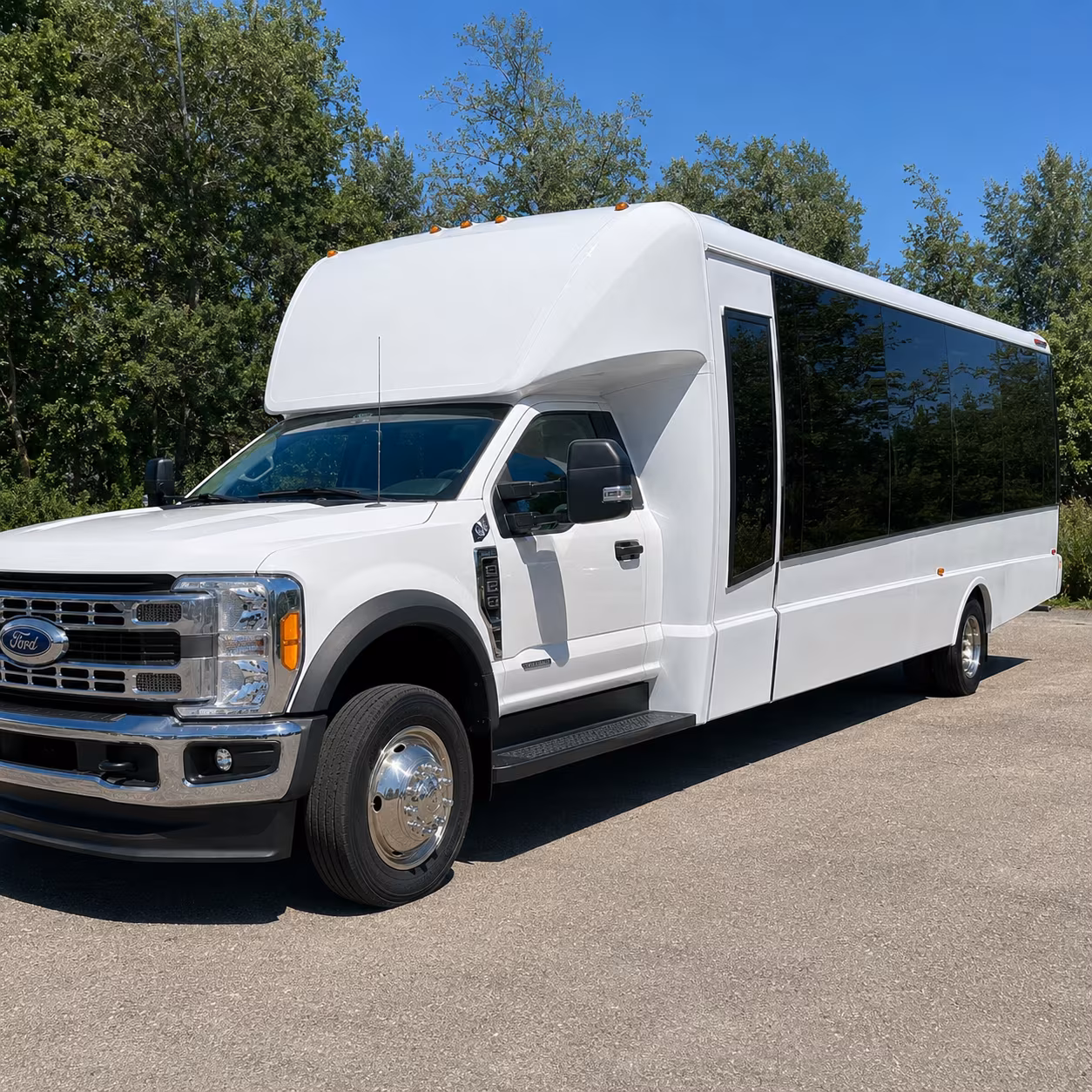 buses for university of oregon corporate partnerships and research events