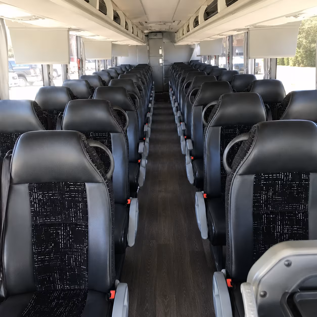 charter bus rentals for corporate retreats across the willamette valley
