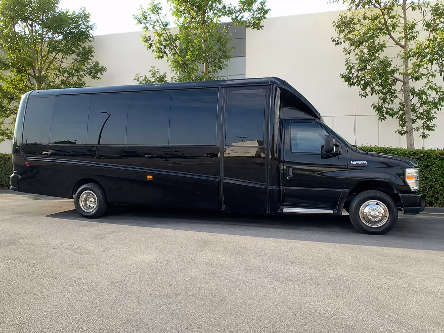 concert bus rentals for groups heading to portland shows from eugene