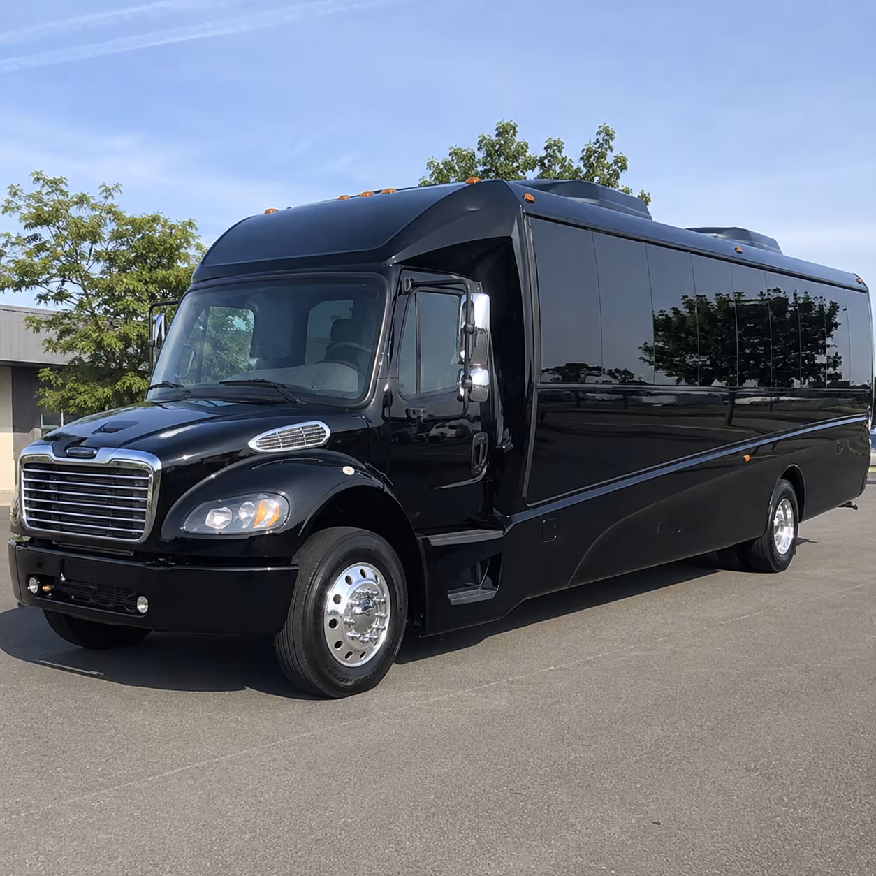 eugene 25 passenger minibus