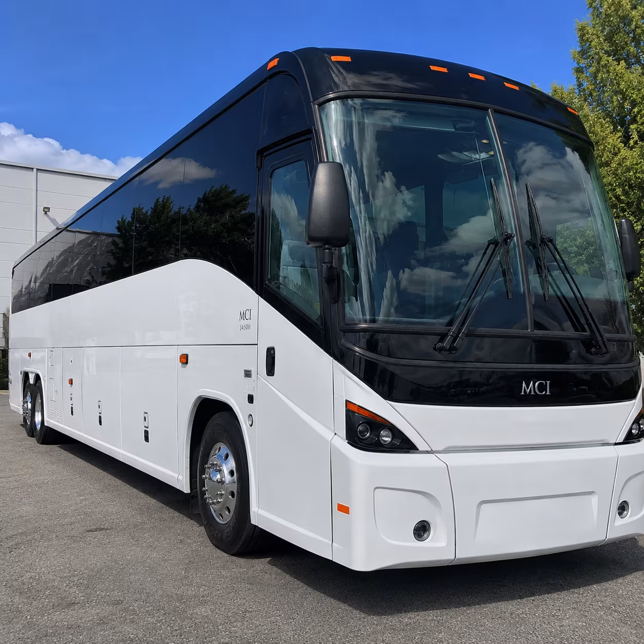 eugene 56 passenger charter bus