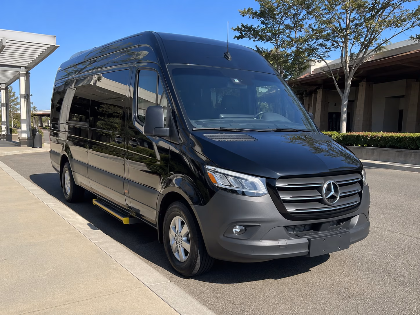 eugene airport transportation onboard seating
