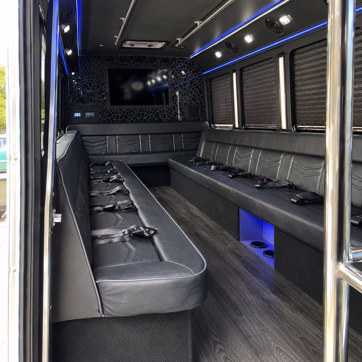 eugene wedding party bus rental