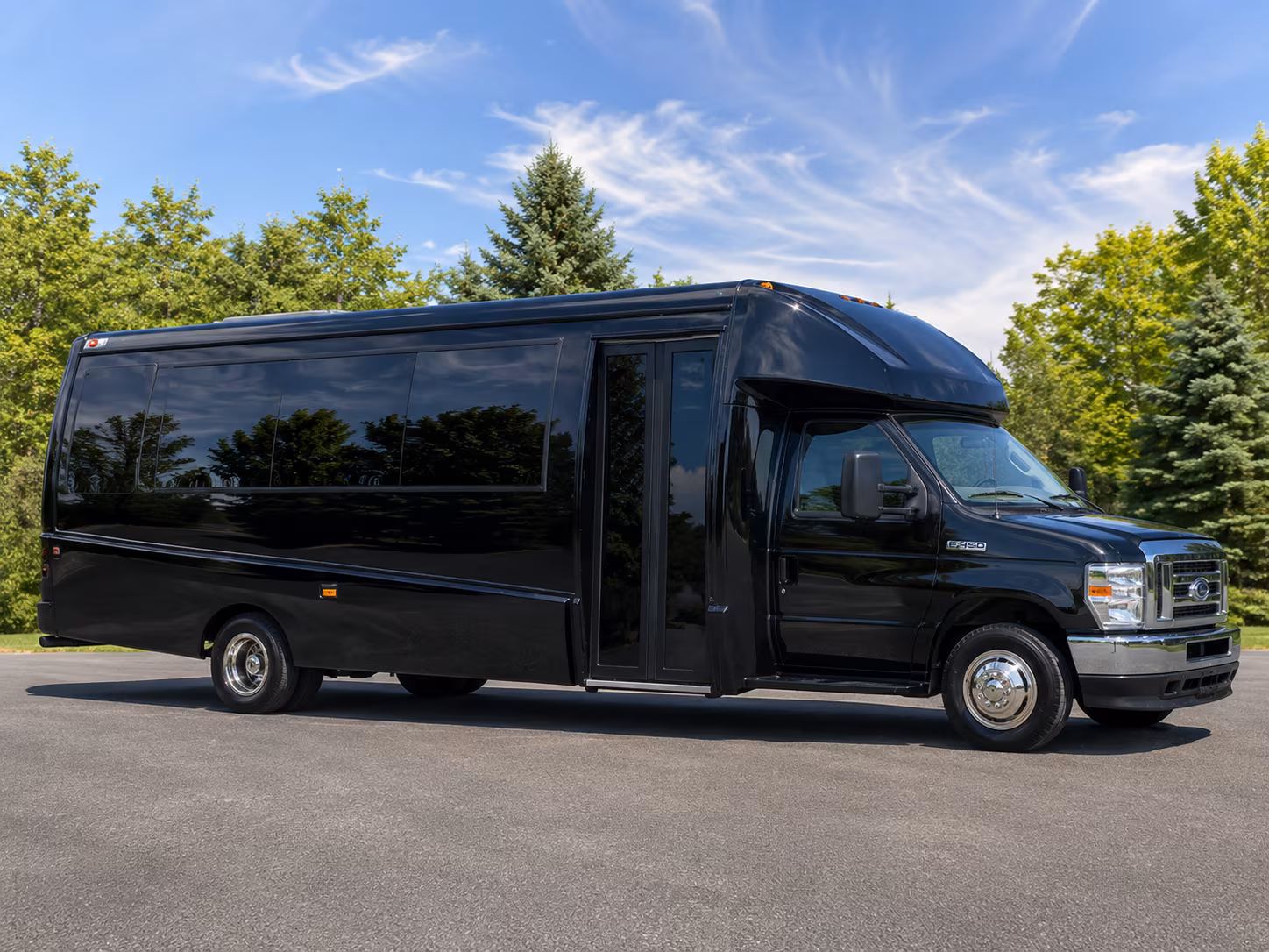 field trip buses for eugene art and history destinations